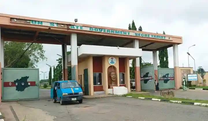 You are currently viewing Osun Development Vanguard Bemoans Adeleke’s Excessive Favouritism for Ede, Backs Osogbo Royal Families’ Petition