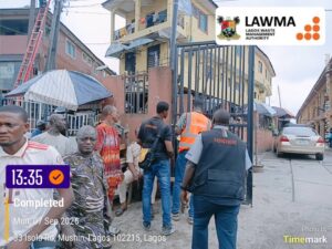 Read more about the article LAWMA Project WISE Serves Compliance Notices on Isolo Road, Mushin, to Curb Illegal Waste Disposal