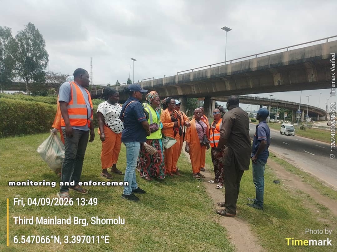Read more about the article LAWMA DISENGAGES SWEEPERS OVER ILLEGAL DUMPING IN OWORONSHOKI