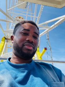 Read more about the article Gideon Adeyeye’s The Weight of Becoming: A Eulogy to Fatherhood